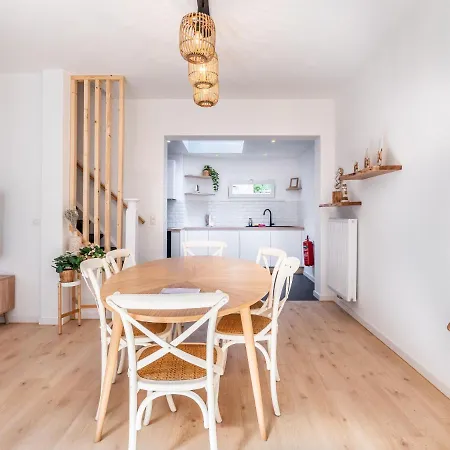 Villa Fibi Centrally Located In Koksijde