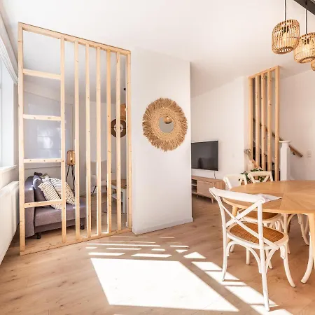 Fibi Centrally Located In * Koksijde
