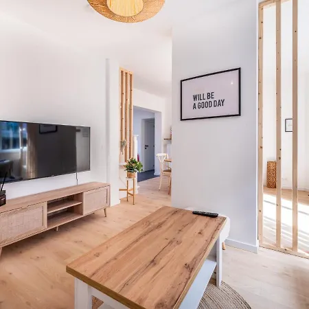Fibi Centrally Located In * Koksijde